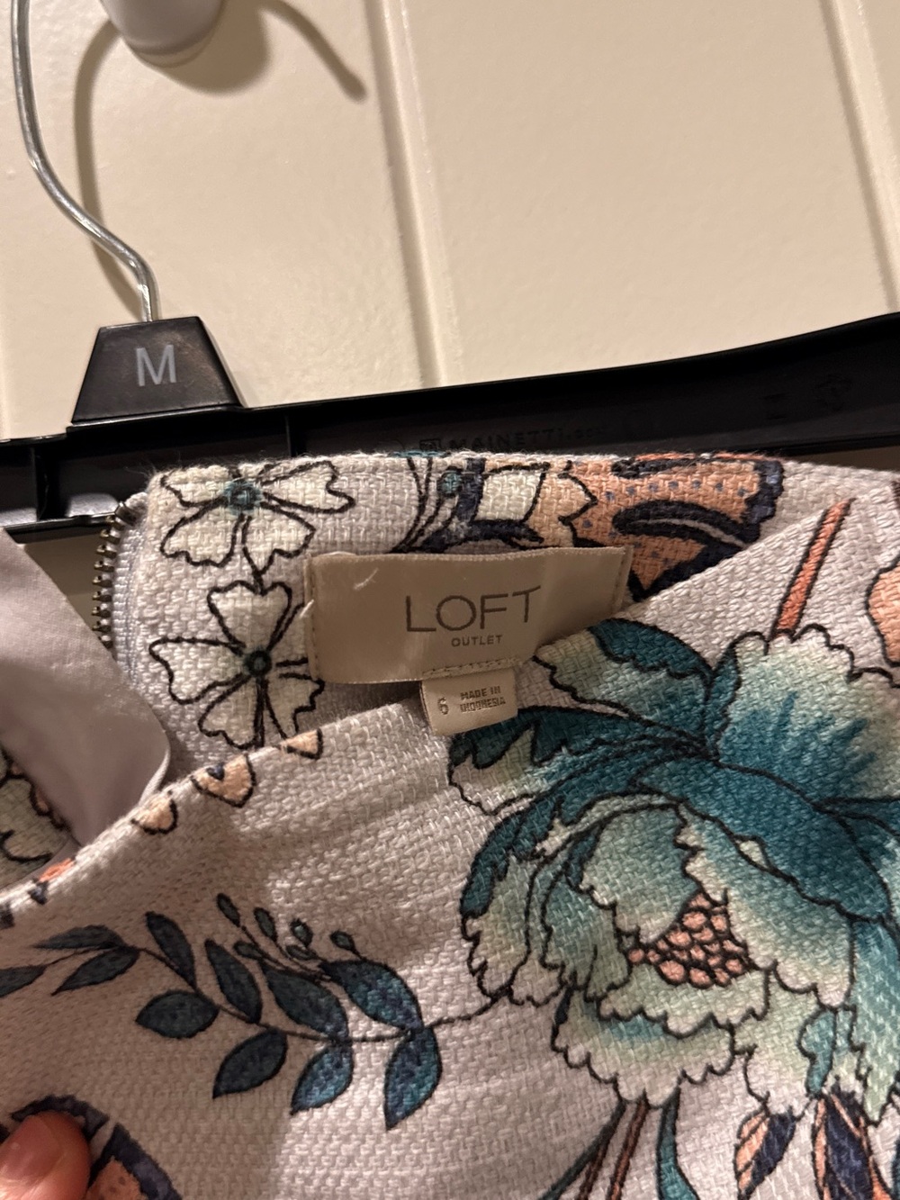 LOFT Floral Mini Skirt in Cream with Teal & Coral Flowers - Picture 3 of 3